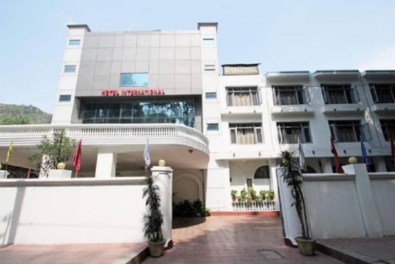 Hotel International Srinagar Exterior foto