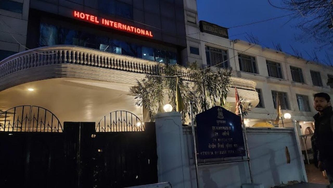 Hotel International Srinagar Exterior foto