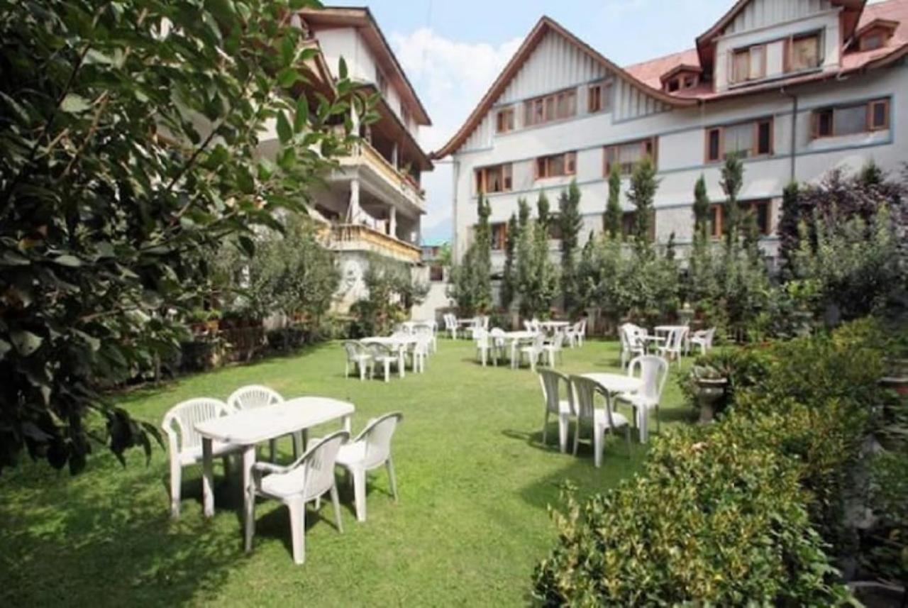 Hotel International Srinagar Exterior foto